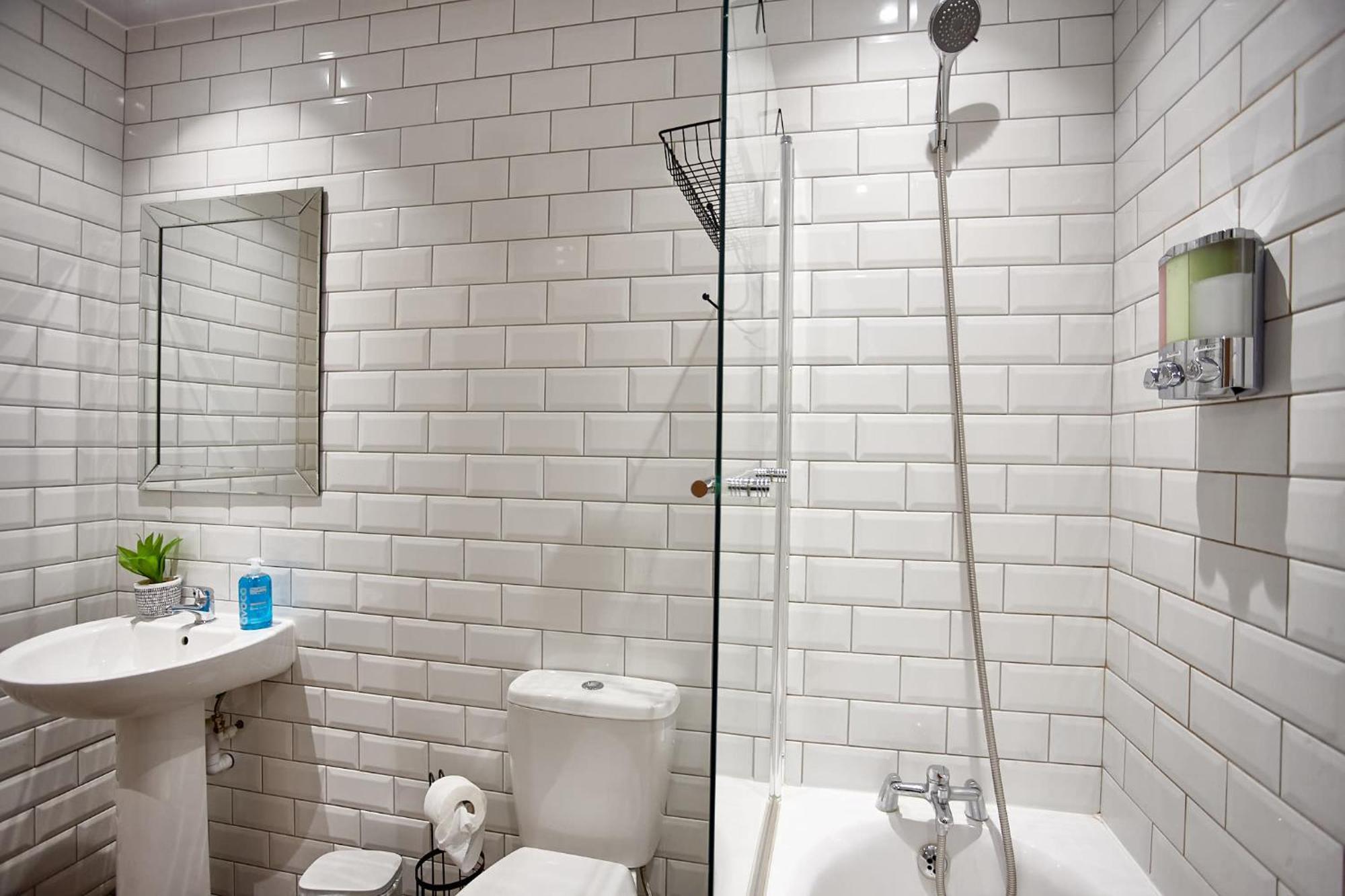 The Ruby Suite Manchester Extérieur photo