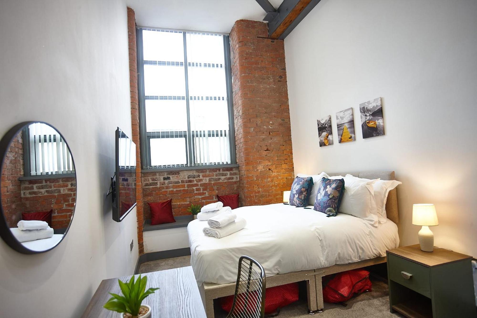 The Ruby Suite Manchester Extérieur photo