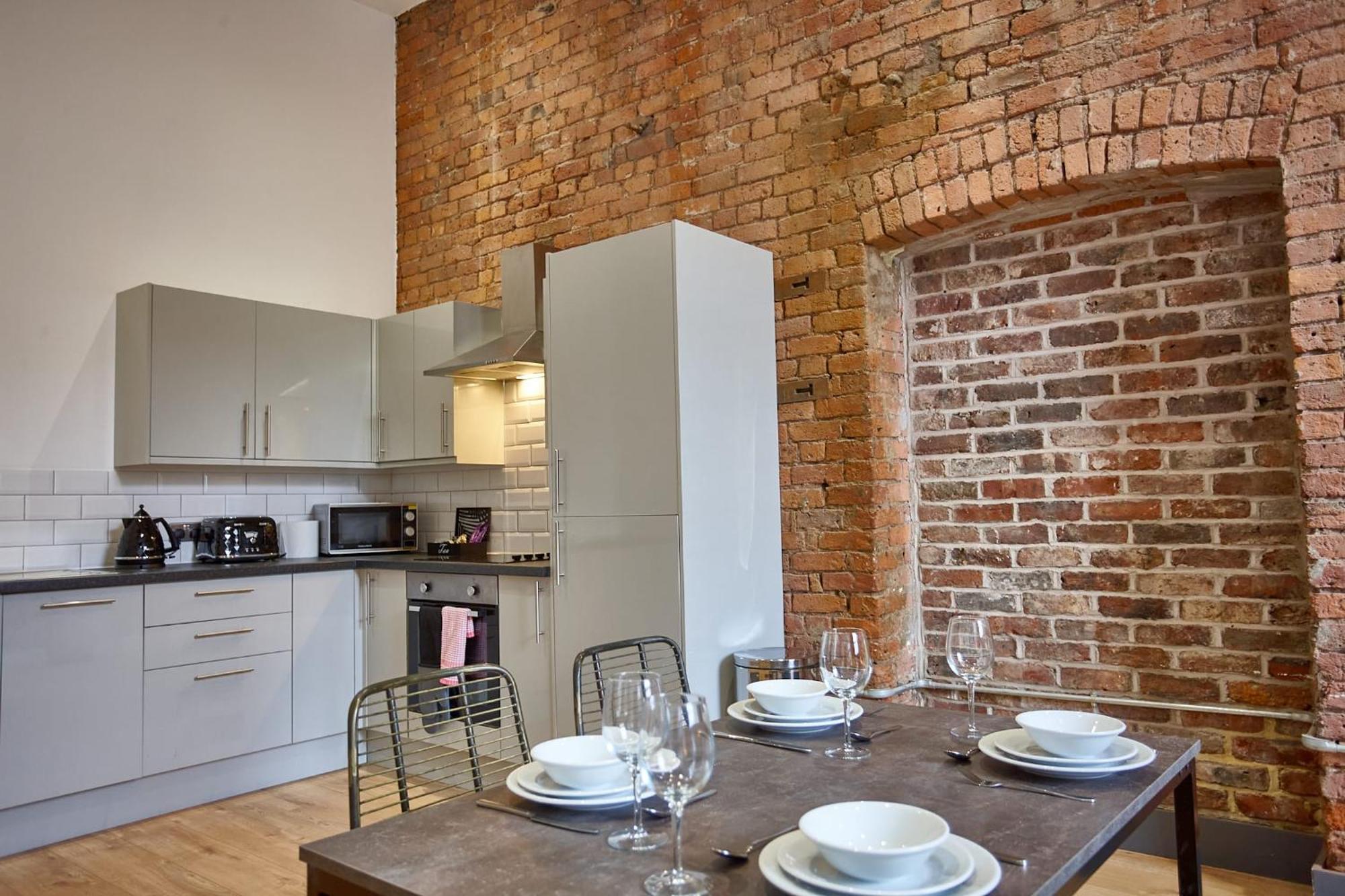 The Ruby Suite Manchester Extérieur photo